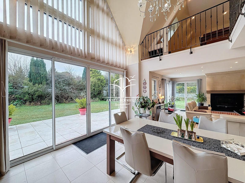 Villa - 177 m² - 6 pièces