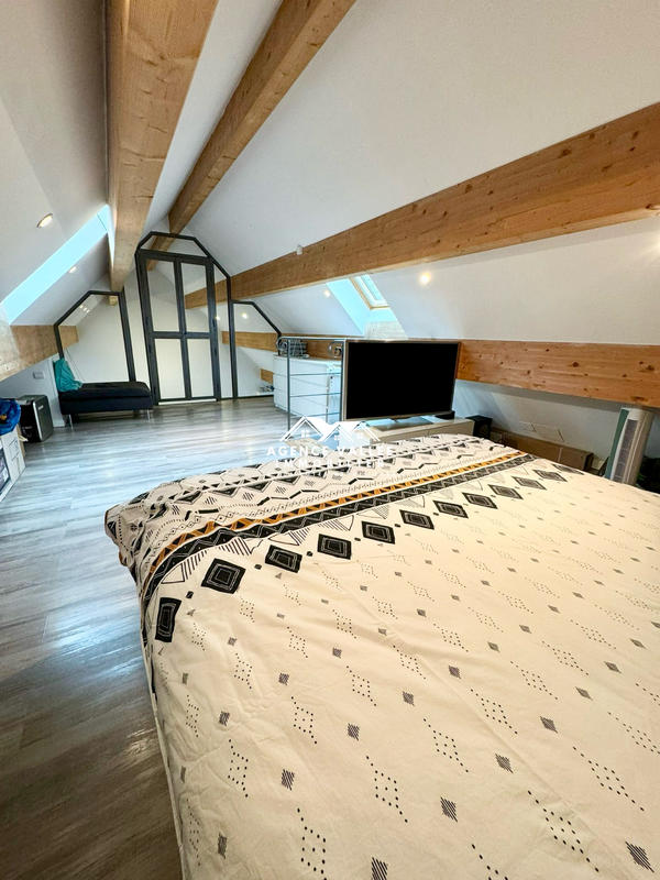 Appartement - 83 m² - 4 pièces