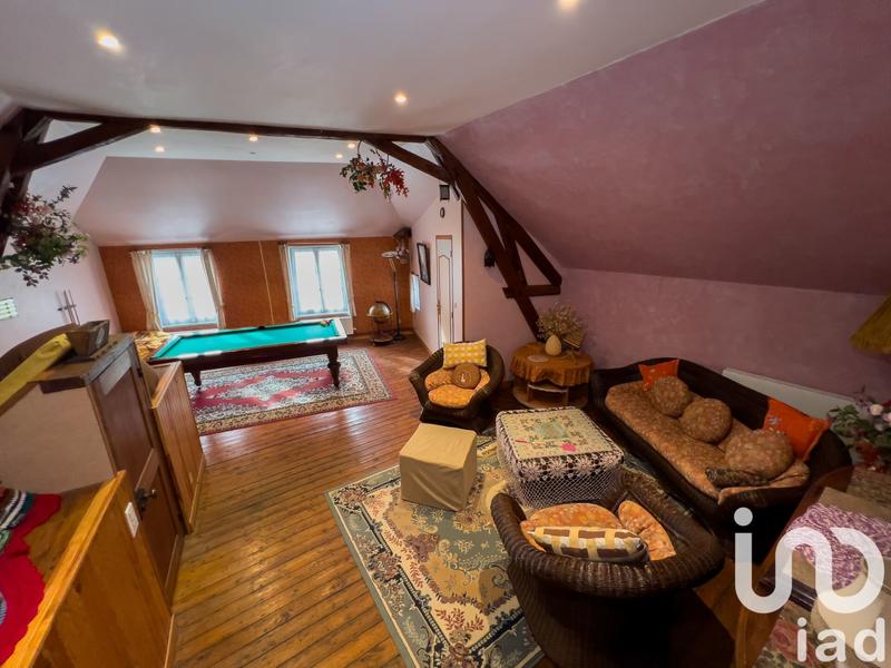 Maison - 229 m² - 8 pièces