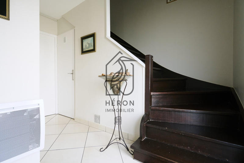 Maison - 104 m² - 5 pièces