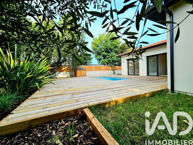 Maison - 140 m² - 5 pièces