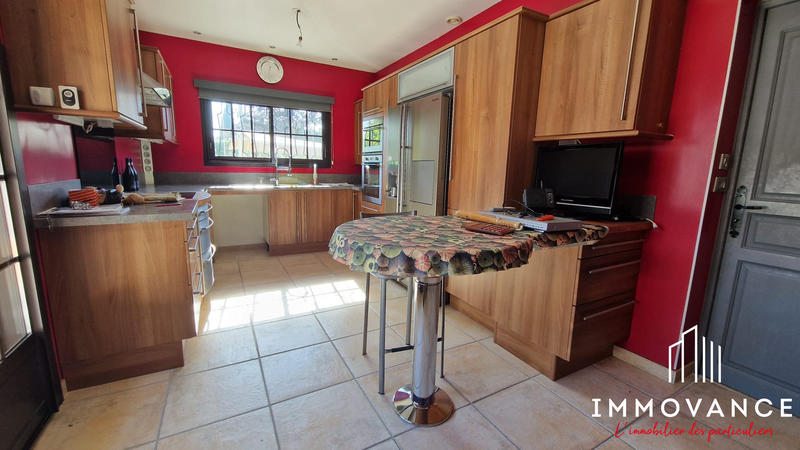 Maison - 176 m² - 7 pièces