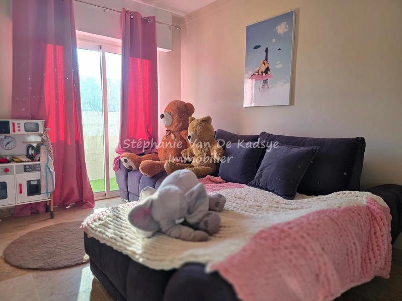 Appartement - 93 m² - 5 pièces