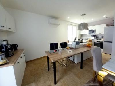Immeuble - 250 m² - 9 pièces