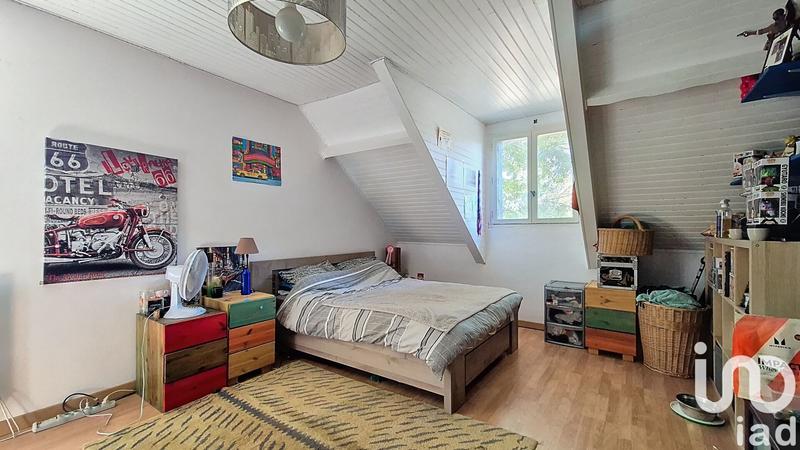 Maison - 340 m² - 9 pièces