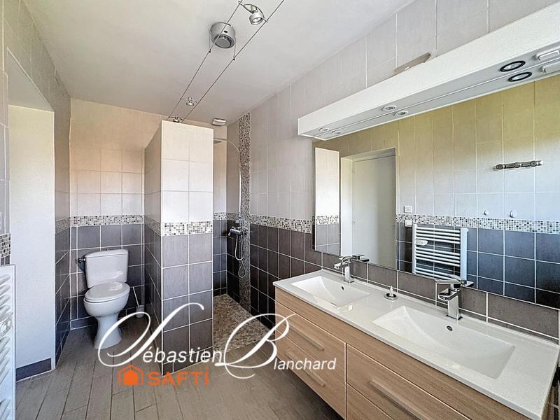 Maison - 263 m² - 7 pièces