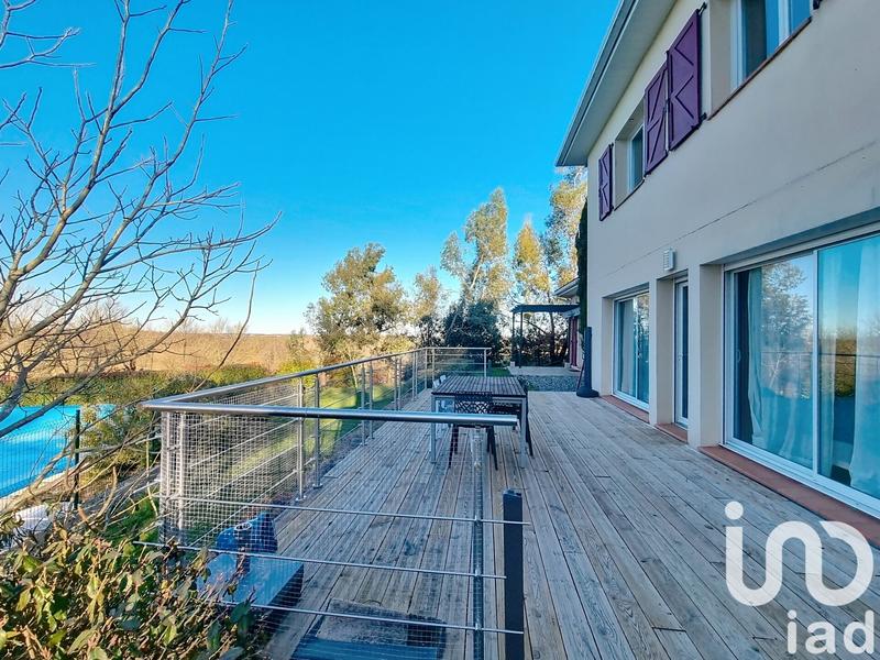 Maison - 233 m² - 10 pièces