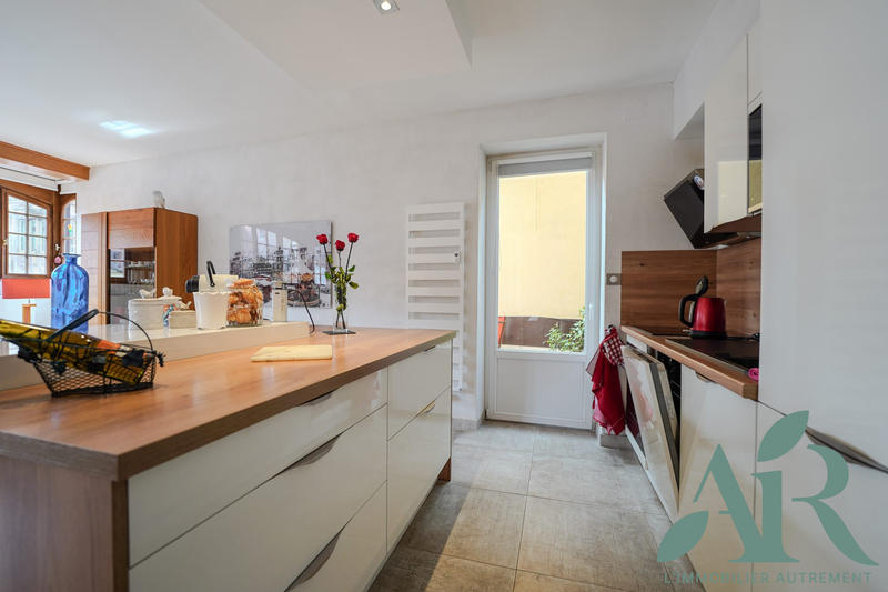 Appartement - 101 m² - 4 pièces