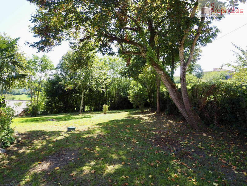 Maison - 306 m² - 8 pièces