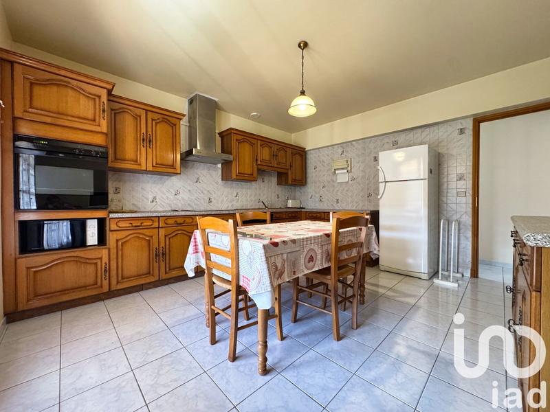 Maison - 190 m² - 6 pièces