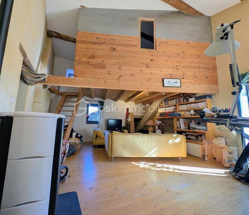 Maison en pierre - 186 m² - 6 pièces