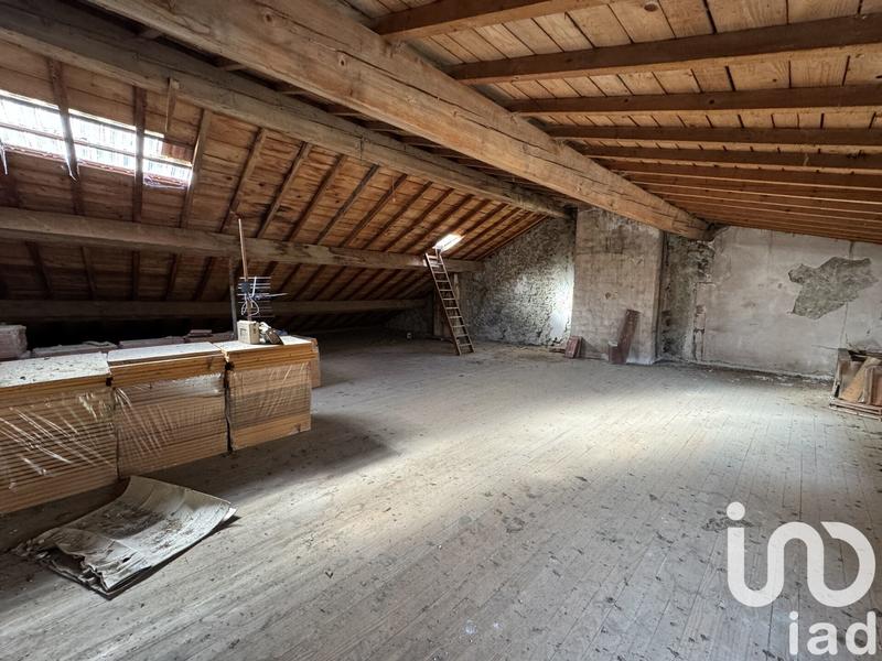 Maison - 200 m² - 12 pièces