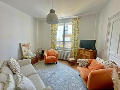 Maison - 96 m² - 4 pièces