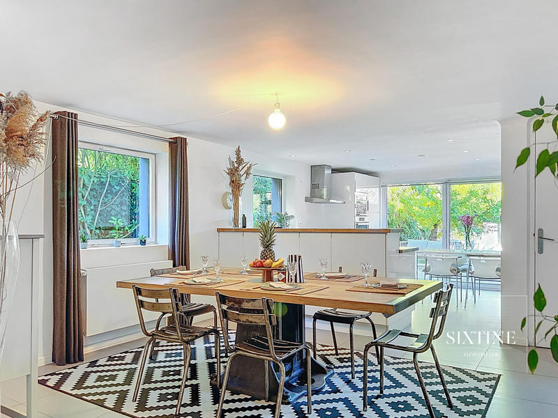 Maison - 145 m² - 6 pièces