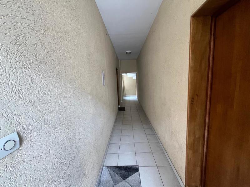 Maison - 200 m² - 8 pièces