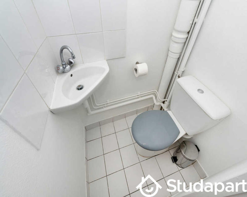 Chambre - 170 m² - 1 pièce