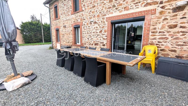 Corps de ferme - 242 m² - 8 pièces