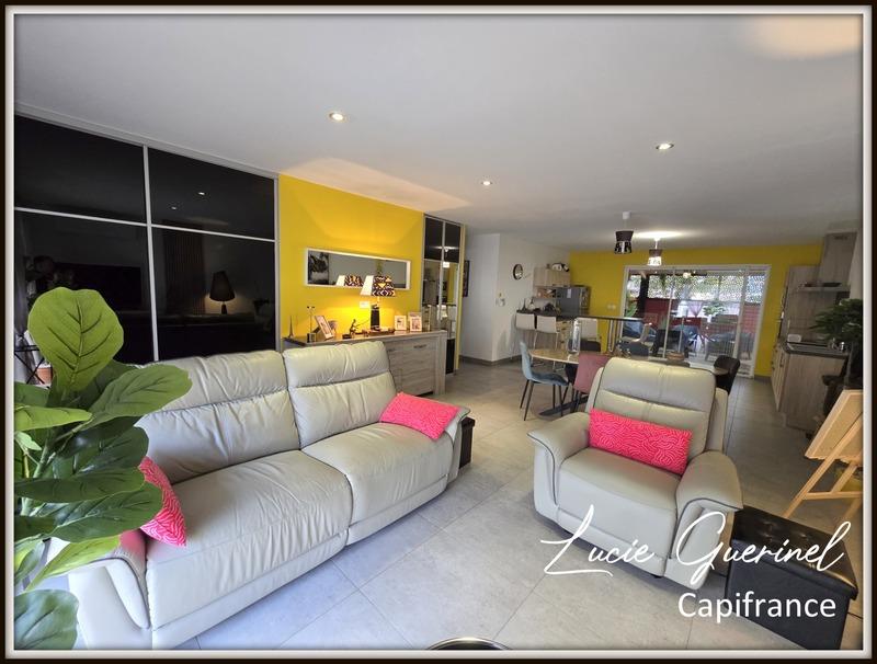 Maison - 96 m² - 5 pièces