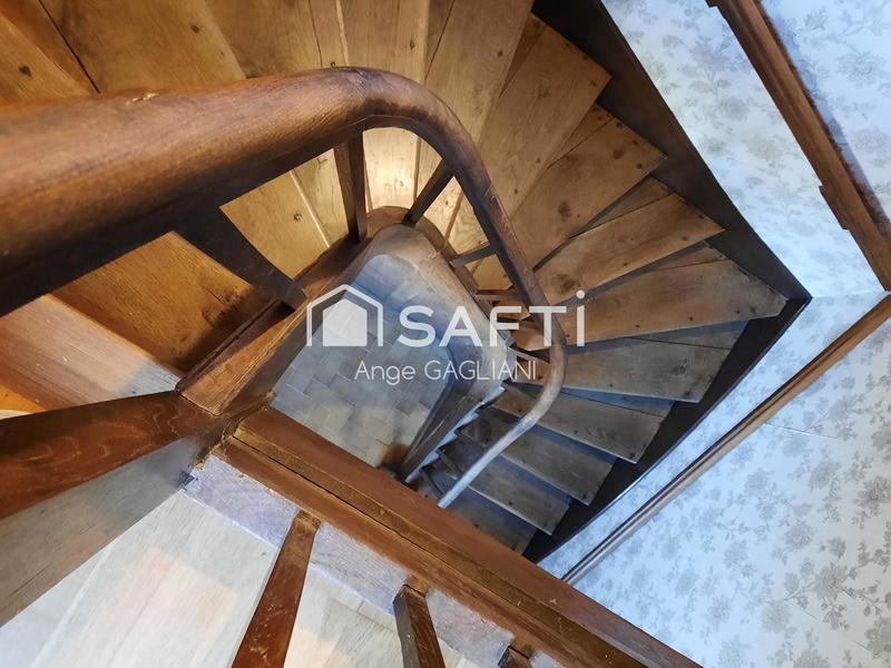 Maison - 191 m² - 7 pièces