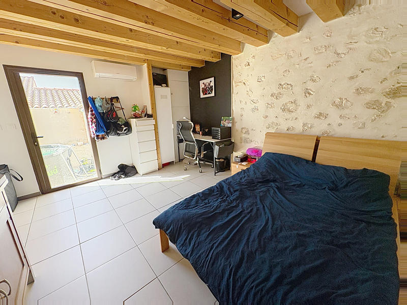 Maison - 250 m² - 7 pièces