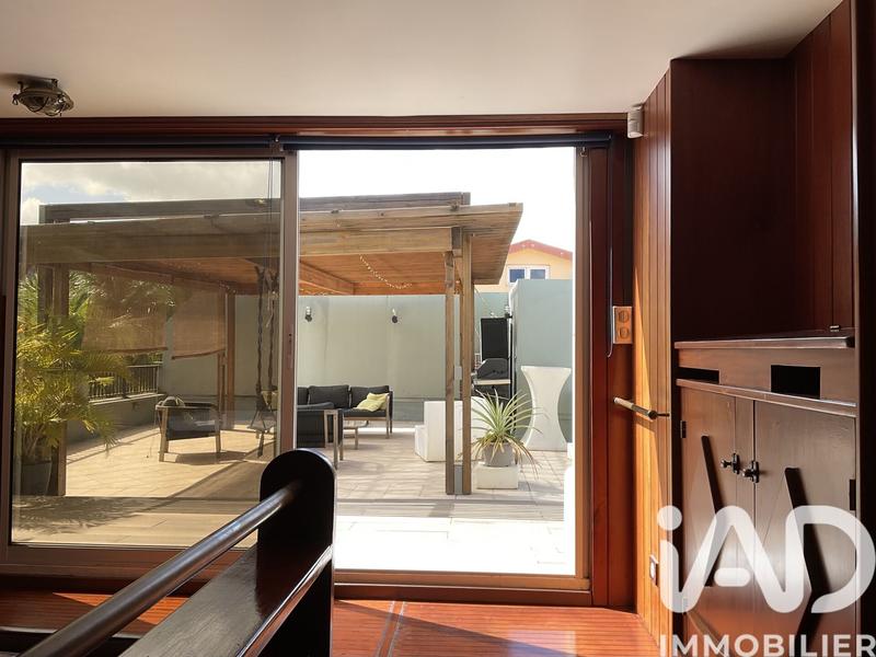 Appartement - 93 m² - 4 pièces