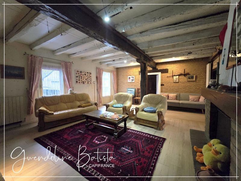 Maison - 215 m² - 6 pièces