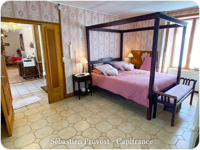 Maison de maîtres - 325 m² - 11 pièces