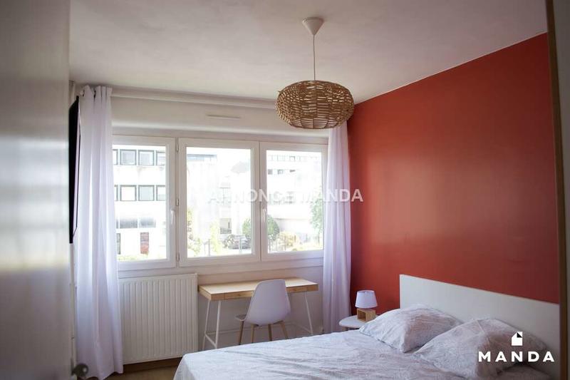 Chambre - 11 m² - 6 pièces