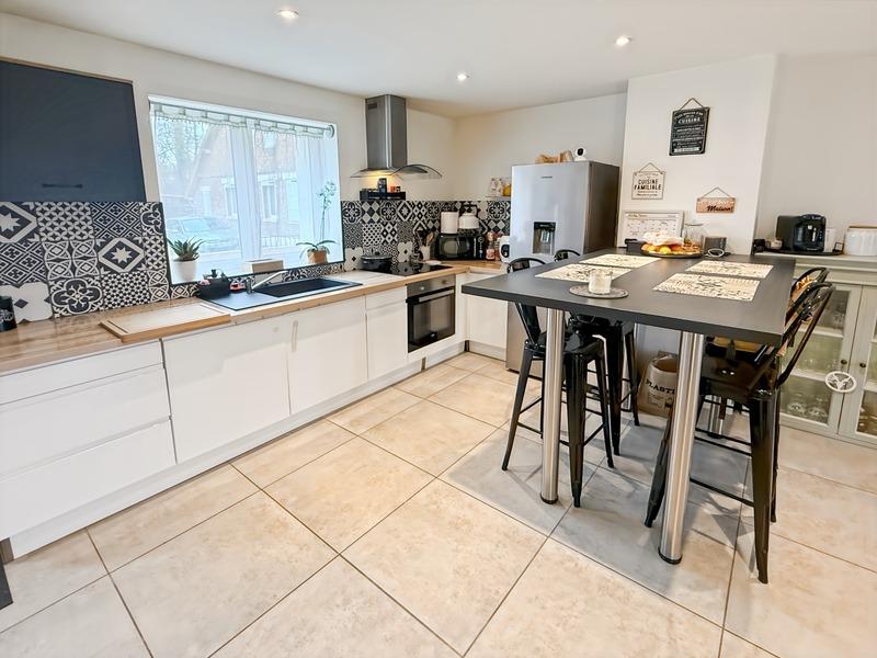 Maison - 138 m² - 6 pièces