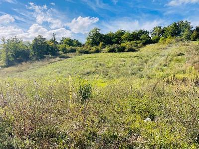 Terrain constructible - 1 890 m²