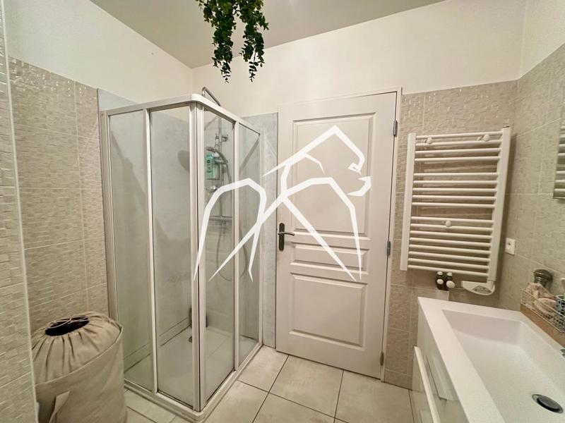 Appartement ancien - 66 m² - 3 pièces