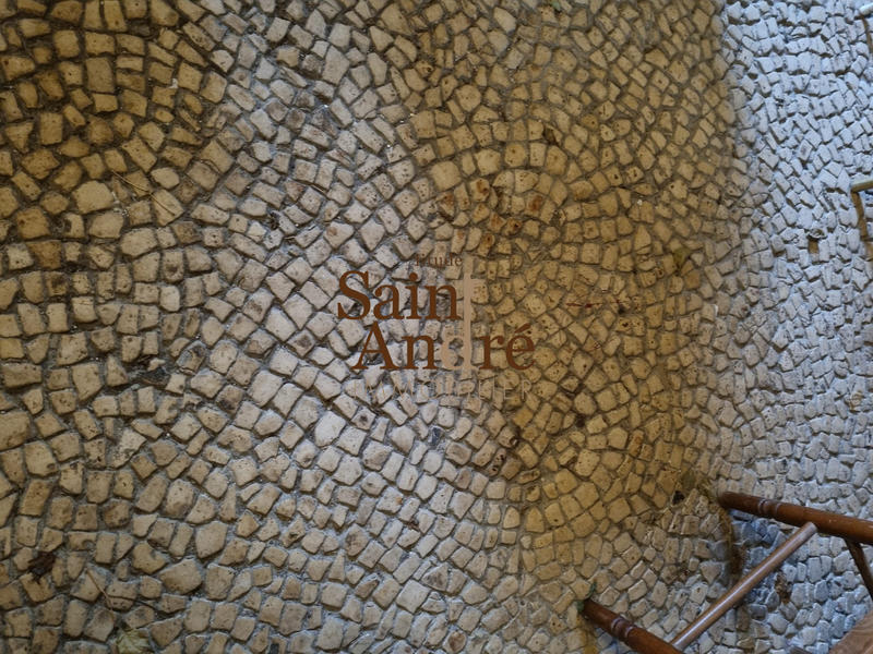 Maison - 427 m² - 13 pièces