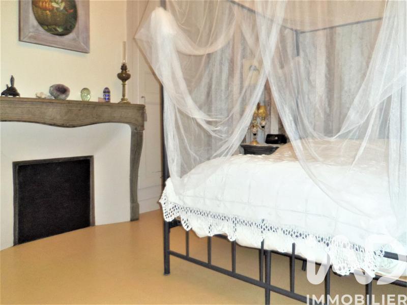 Maison - 286 m² - 9 pièces