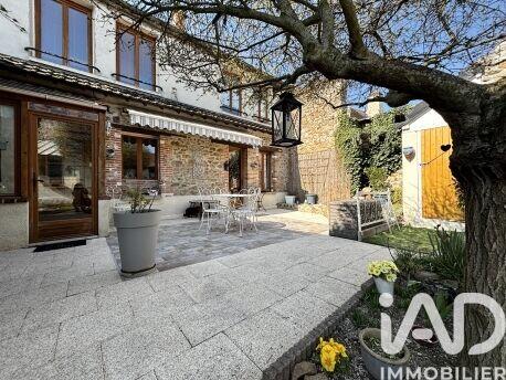 Maison - 176 m² - 6 pièces