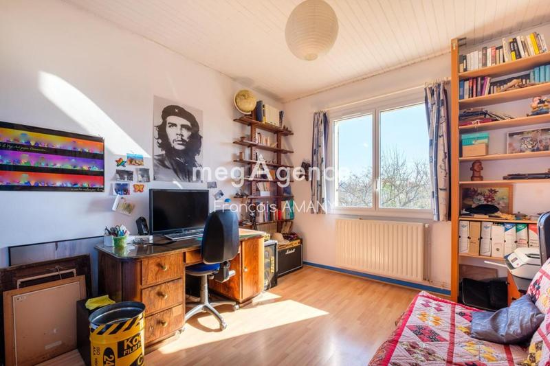 Maison - 200 m² - 6 pièces