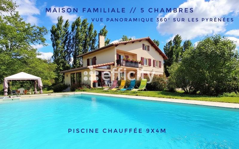 Demeure - 247 m² - 9 pièces