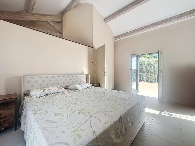 Maison - 253 m² - 5 pièces