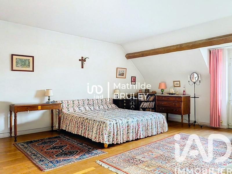 Maison - 245 m² - 8 pièces