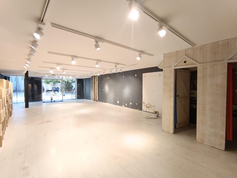 Local commercial - 347 m² - 4 pièces
