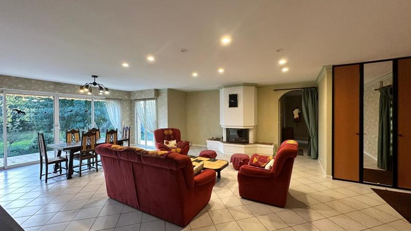 Maison - 152 m² - 6 pièces