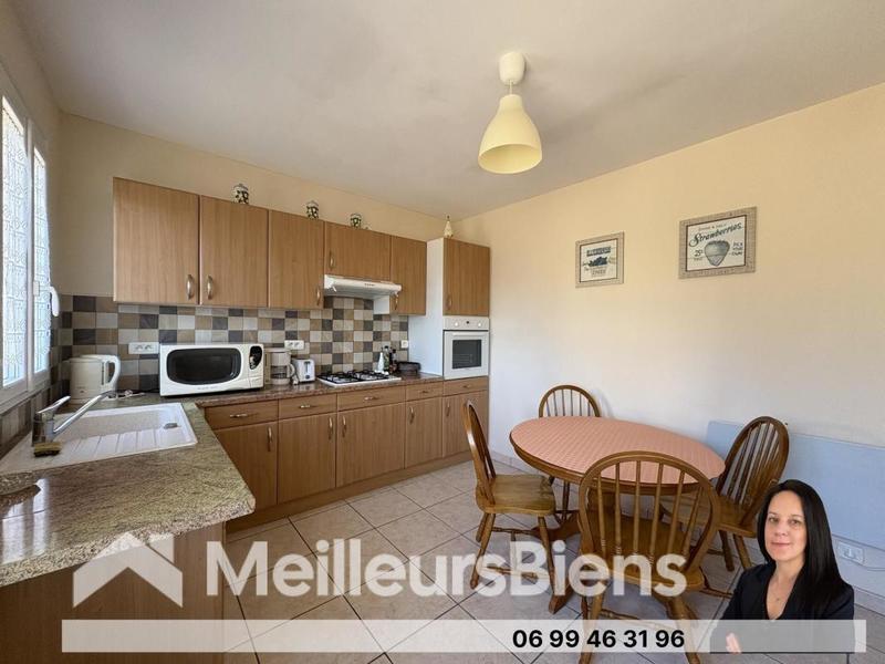 Maison - 265 m² - 10 pièces