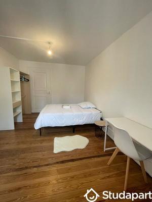 Chambre - 9 m² - 1 pièce