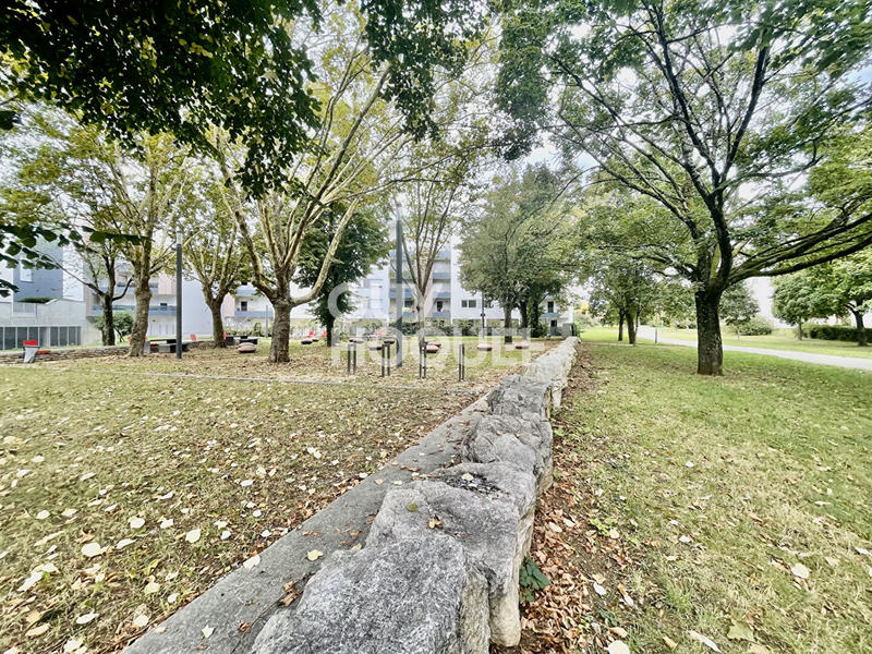 Appartement - 82 m² - 4 pièces