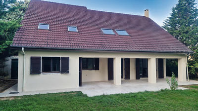 Maison - 178 m² - 8 pièces