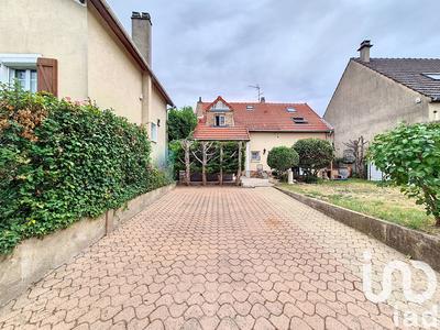 Maison - 140 m² - 7 pièces