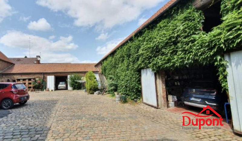 Maison - 234 m² - 8 pièces