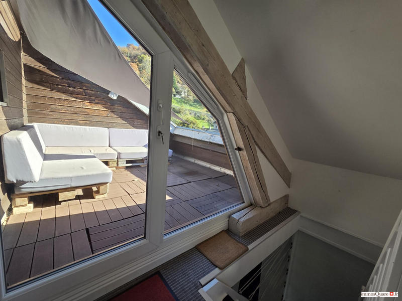 Appartement - 98 m² - 5 pièces