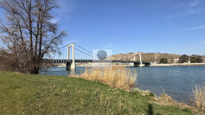 Maison - 215 m² - 6 pièces