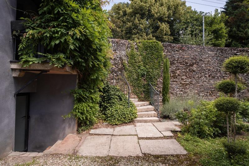 Maison - 422 m² - 9 pièces