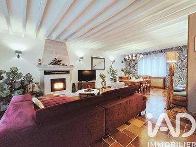 Maison - 378 m² - 10 pièces